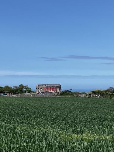 Viele "Kriegsbauten" bekommen gerade hier eine neue Verwendung